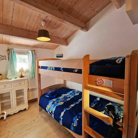 Les Pieds Dans L'eau :ker Anne Port-Joinville