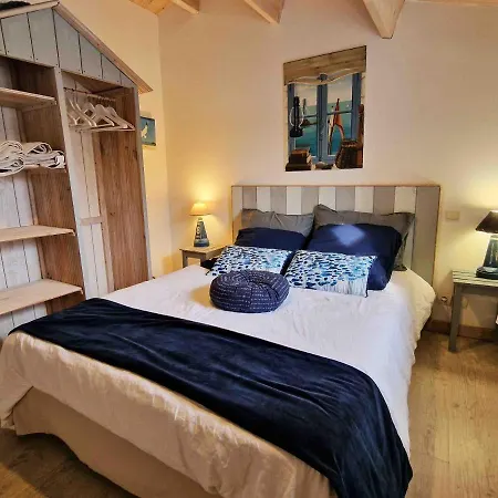 Les Pieds Dans L'eau :ker Anne