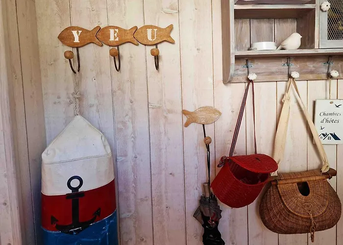 Les Pieds Dans L'eau :ker Anne *