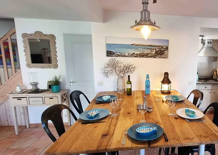 Les Pieds Dans L'eau :ker Anne Villa *